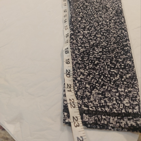 ZYIA leggings - Picture 4 of 5